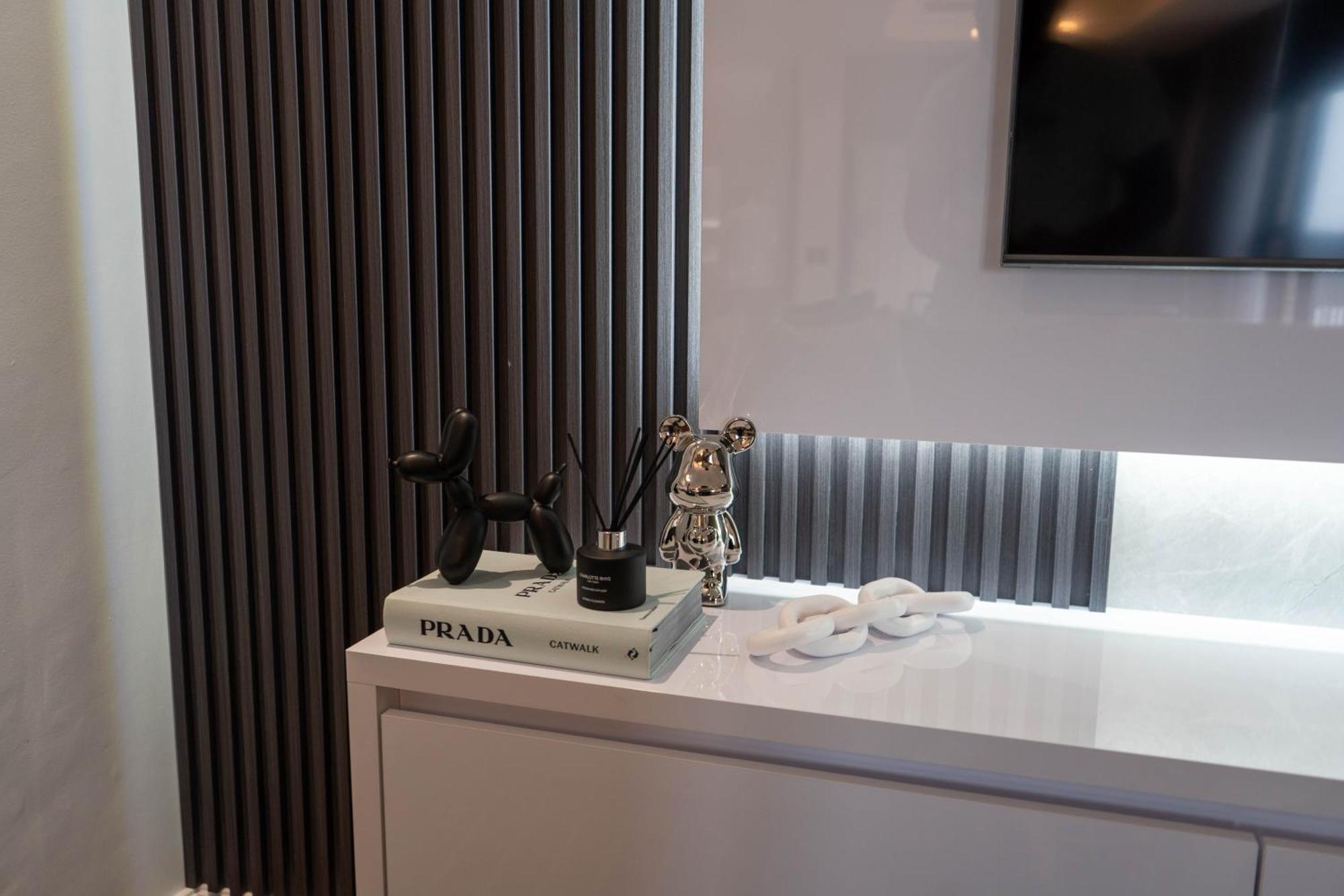 Prada Penthouse At On Park Century Apartment