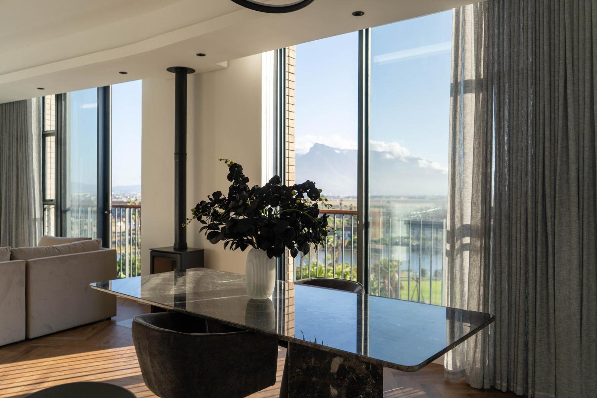 Prada Penthouse At On Park Century *