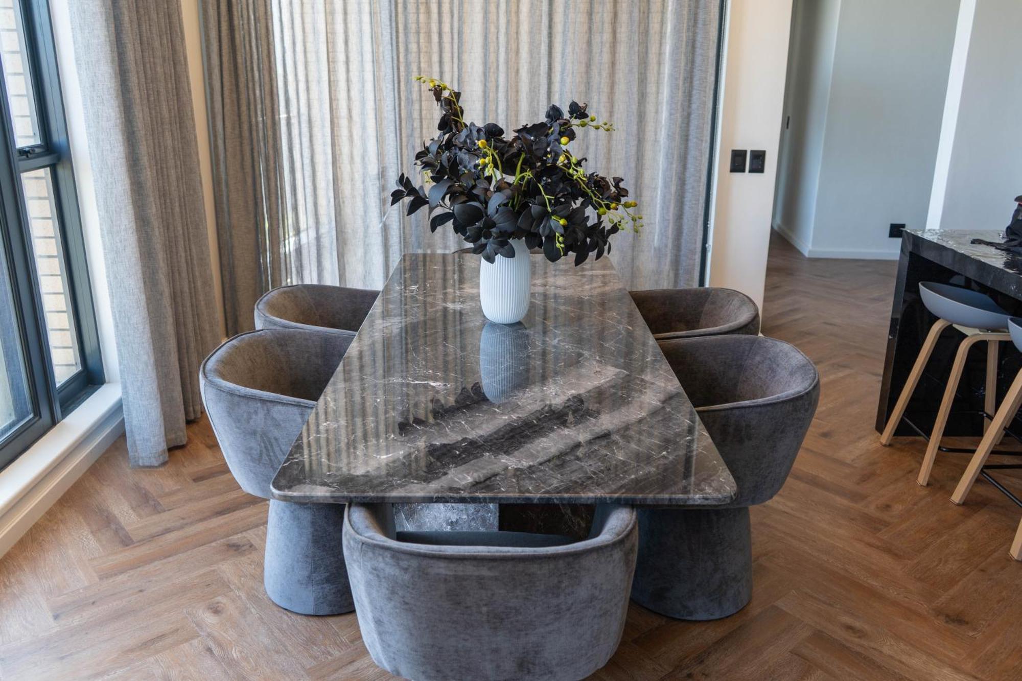 Prada Penthouse At On Park Century * Cape Town